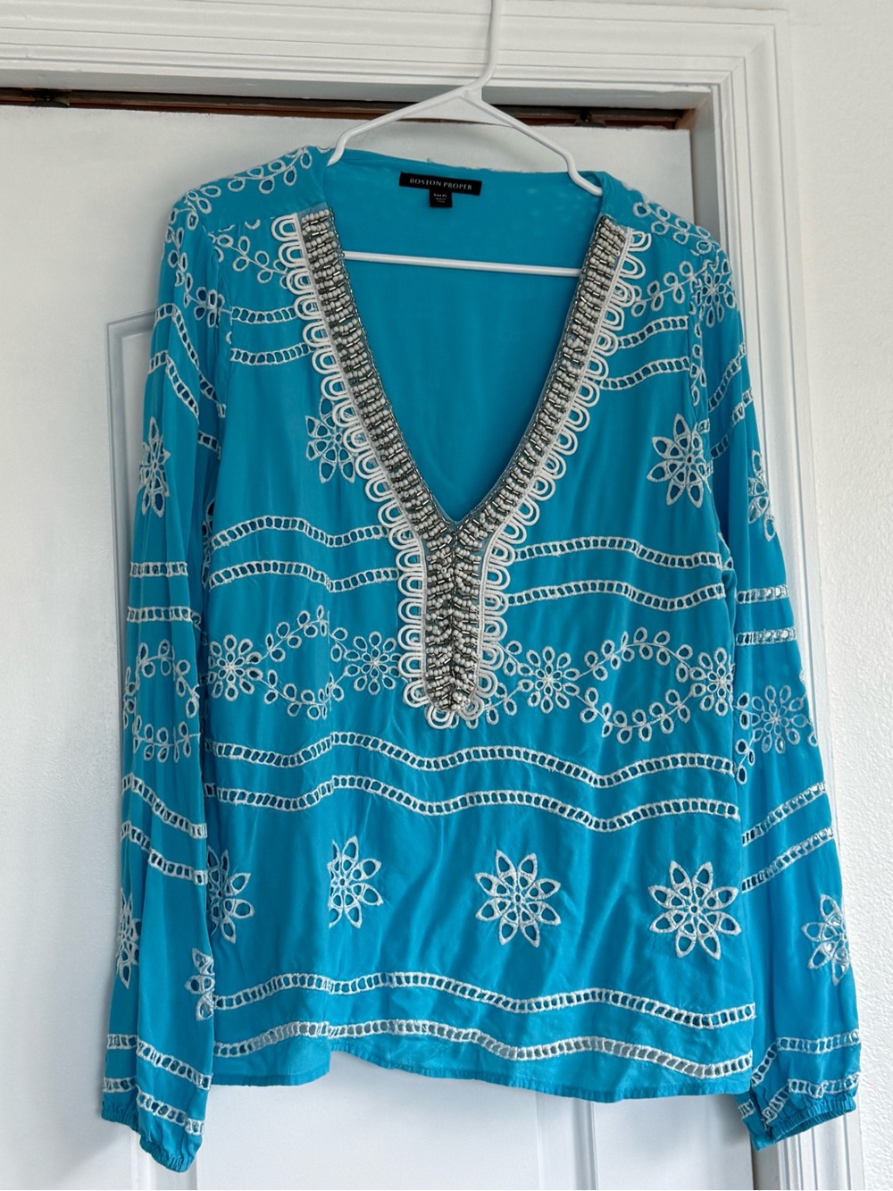 Boston Proper Turquoise V-Neck Tunic with White Embroidery and Beaded Trim